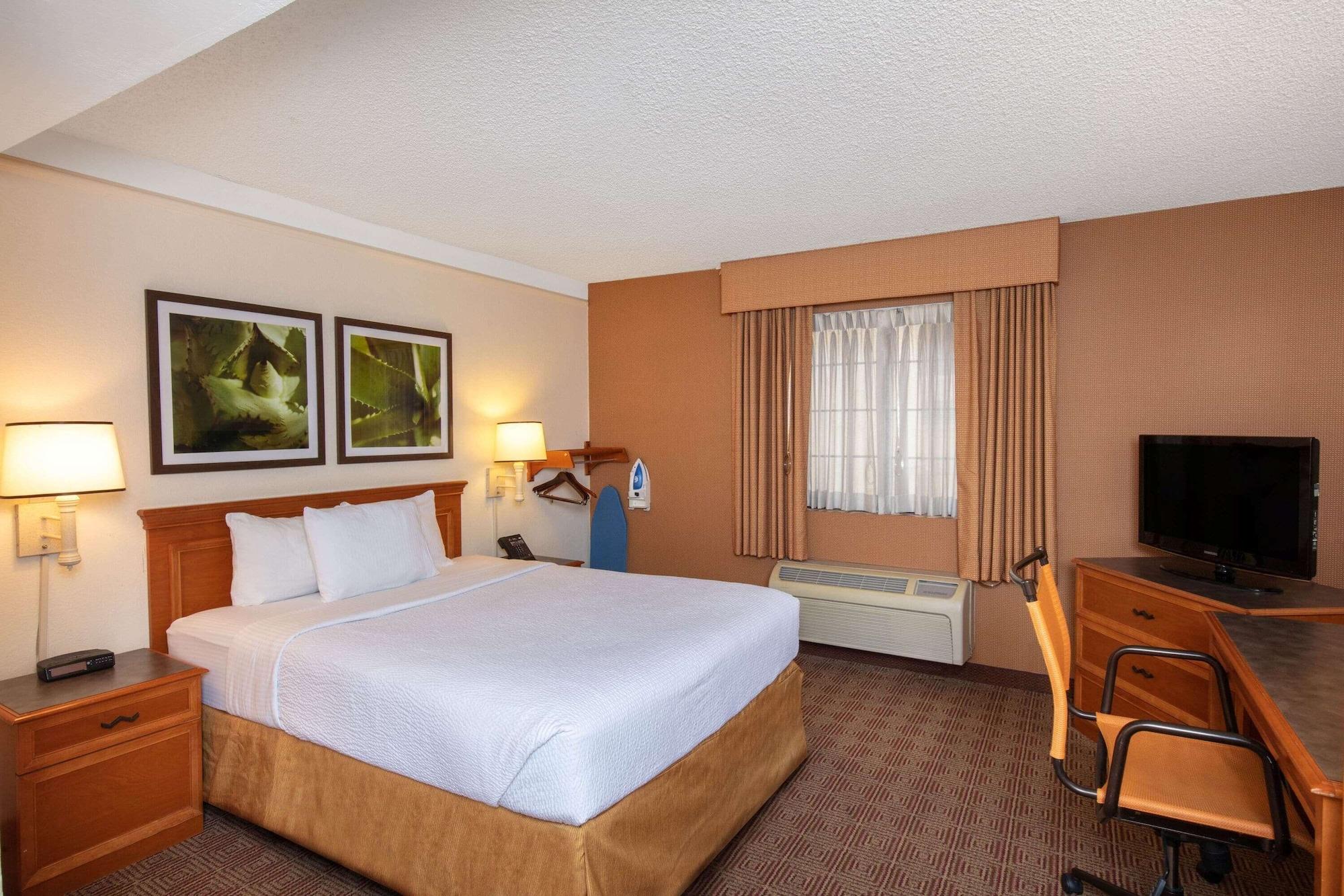 La Quinta By Wyndham Las Vegas Airport N Conv. Exterior foto